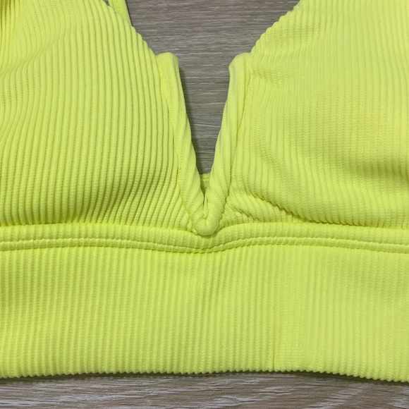 BuffBunny Collection Neon Yellow Women’s Bikini Top XS - Picture 2 of 6